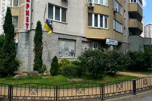 комерційна за адресою Дніпровська набережна вул., 19-А
