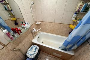 квартира за адресою В'ячеслава Чорновола вул., 5