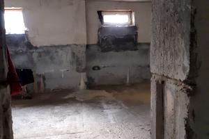 комерційна за адресою Крайня, 1
