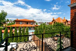 дом по адресу с. Петропавловская борщаговка, Фізкультурний пер.