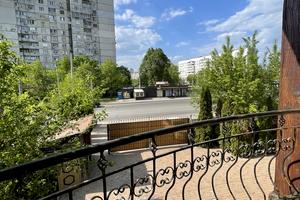 комерційна за адресою Гвардійців-Широнінців вул., 55