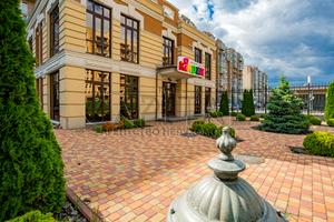 комерційна за адресою Метрологічна вул., 56