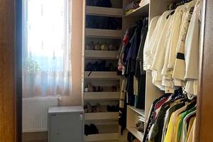 будинок за адресою Центральна вул.
