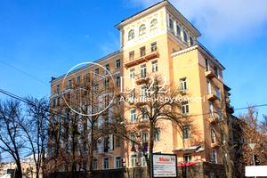 комерційна за адресою Богдана Хмельницького вул., 68