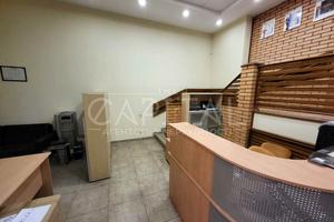 комерційна за адресою Микільсько-Слобідська вул., 2-Б