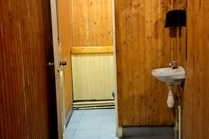 комерційна за адресою Володимира Навроцького вул., 25