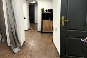 комерційна за адресою Прорізна вул., 9