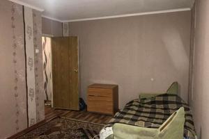 квартира за адресою Валентинівська вул. (Блюхера), 21б