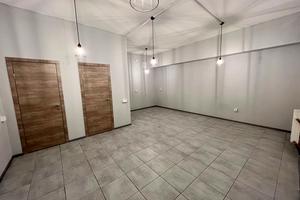 комерційна за адресою Чубинського, 8б