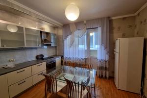 квартира за адресою Науки просп., 54-Б