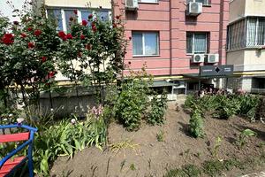 коммерческая по адресу Юності ул., 3