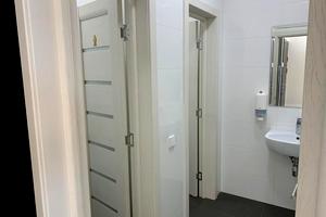 комерційна за адресою Кловський узвіз (Кловський), 7