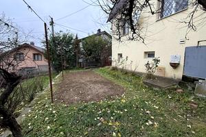 будинок за адресою Радісна