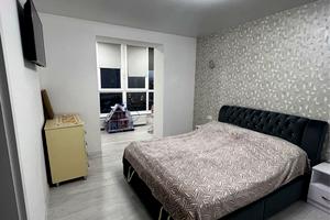 квартира по адресу Александра Довженко ул., 37