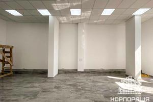 комерційна за адресою Підгірна вул., 25