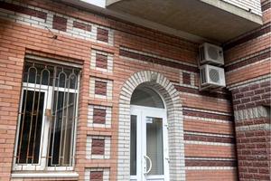комерційна за адресою Степана Руданського вул., 4-6