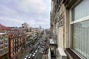 комерційна за адресою Саксаганського вул., 119