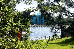 будинок за адресою смт. Козин, Лугова вул.