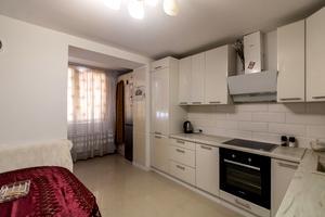 квартира за адресою Крайна вул., 1
