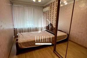 квартира за адресою Дмитрівська вул., 2