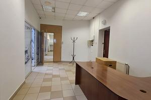 комерційна за адресою Івано-Франківськ, Кардинала Любомира Гузара вул., 32