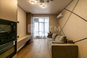 квартира за адресою Височана вул., 18