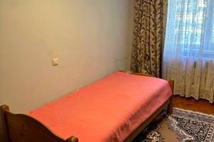 квартира за адресою Космонавтів просп., 17