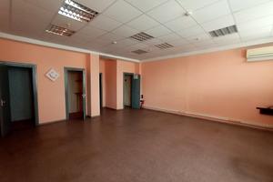 комерційна за адресою Ореста Васкула вул., 8