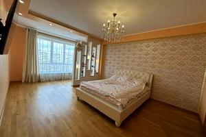 квартира за адресою Хмельницького вул., 284а