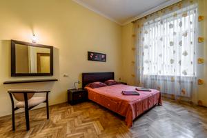 квартира по адресу Івана Франка, 35