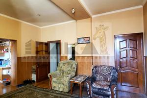 дом по адресу Михаила Грушевского ул. (Ульянова)