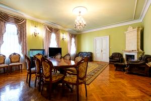 квартира за адресою Героїв Майдану, 8