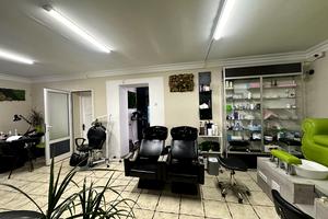 комерційна за адресою Канатна вул., 60
