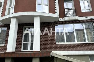 комерційна за адресою Лугова вул., 3б