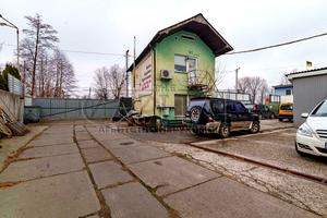 комерційна за адресою Промислова, 7