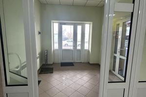коммерческая по адресу Украінська, 8