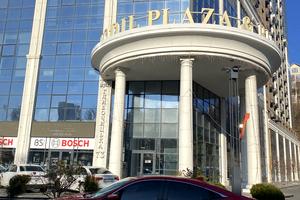 комерційна за адресою Глибочицька вул., 73