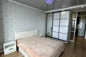 квартира по адресу Академика Сахарова ул., 10