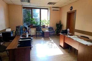 комерційна за адресою Миколи Міхновського вул., 14