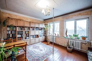 будинок за адресою Шкільна, 3а