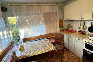 будинок за адресою Юрія Кондратюка вул. (Комунарівська), 217