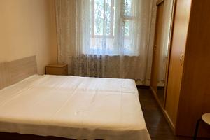 квартира за адресою Анни Ахматової вул., 21