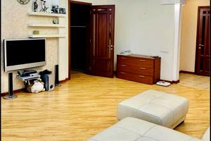 квартира за адресою Тополина вул., 24