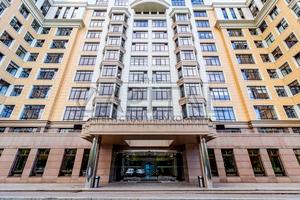 комерційна за адресою Київ, Михайла Грушевського вул., 9