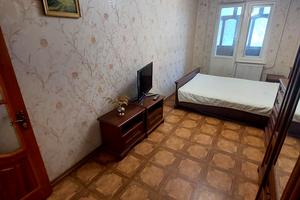 квартира за адресою Космонавтів вул., 86