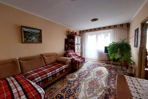 квартира за адресою Тролейбусна вул., 8
