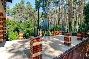 будинок за адресою Осіння