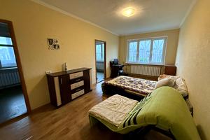 квартира по адресу Гвардейцев-Широнинцев ул., 21б