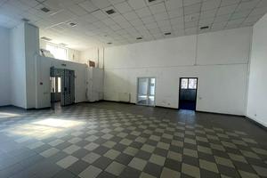 комерційна за адресою Зелена вул., 150