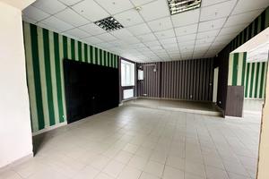 комерційна за адресою Гетьмана Мазепи вул., 61